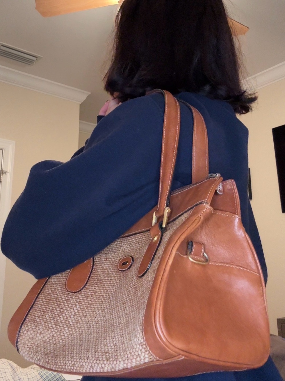 RARE VINTAGE BALLY HANDBAG - Picture 13 of 13